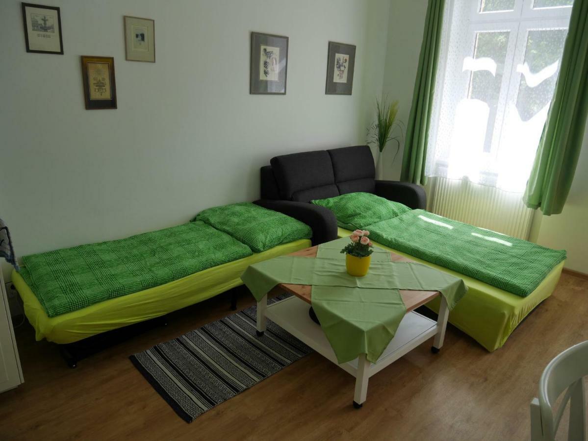 Апартаменти Moskevska 40 Карлові Вари Екстер'єр фото
